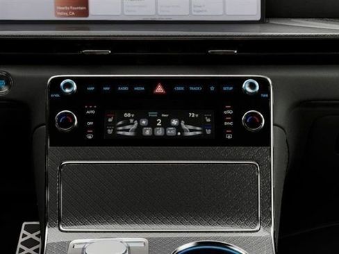 New 2025 Genesis GV80 3.5T e-SC AWD/4WD image 15