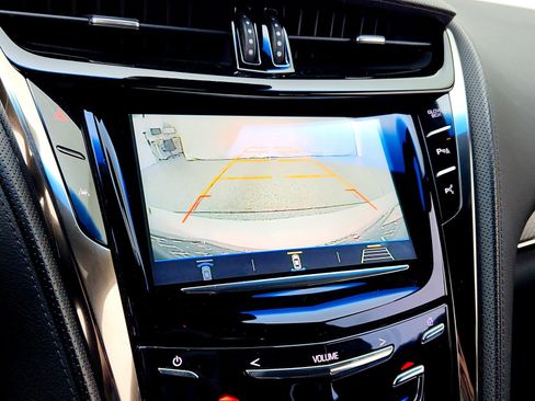 Used 2019 Cadillac CTS V w/ Luxury Package image 16