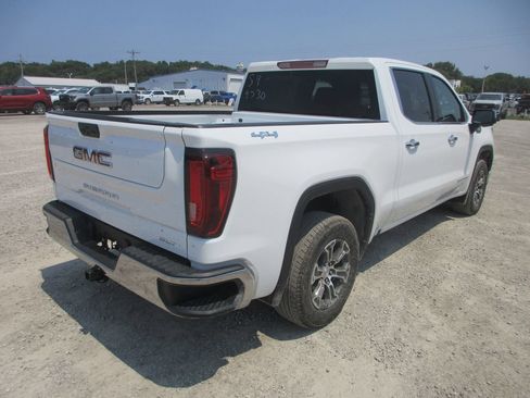 New 2026 GMC Sierra 1500 SLT w/ SLT Convenience Package AWD/4WD image 5