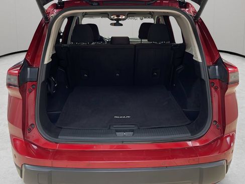Used 2025 Nissan Rogue SV AWD/4WD image 11