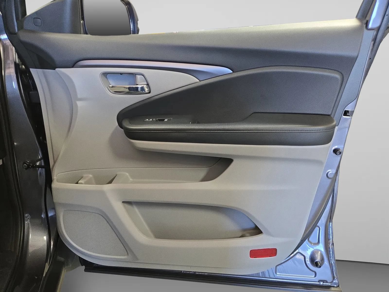 Used 2021 Honda Pilot EX image 33