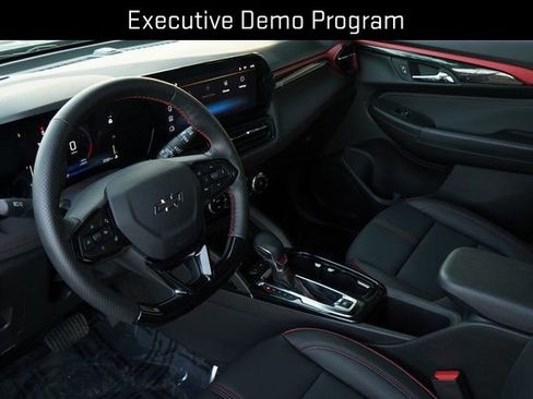 Used 2026 Chevrolet TrailBlazer RS w/ Convenience Package image 2