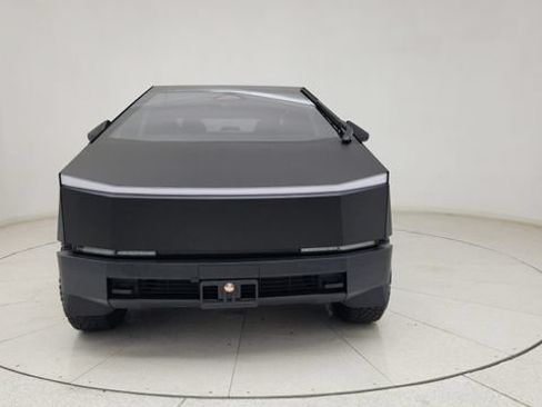 Used 2024 Tesla Cybertruck AWD Crew Cab image 2