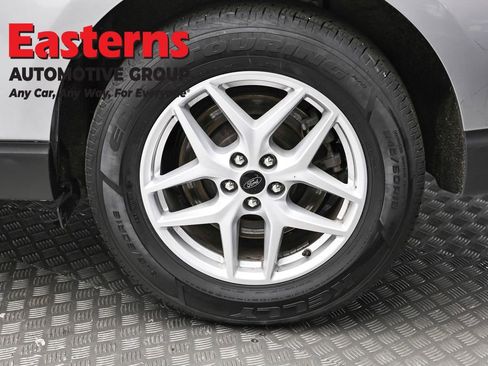 Used 2024 Ford Edge SEL image 8