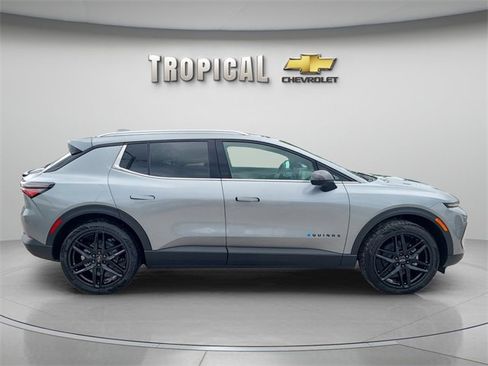 New 2026 Chevrolet Equinox EV LT image 8