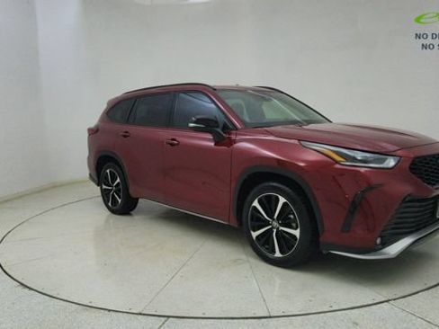 Used 2022 Toyota Highlander XSE AWD/4WD image 68