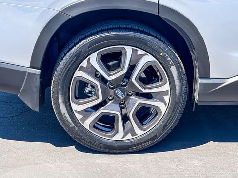 Used 2023 Subaru Ascent Limited w/ Technology Package AWD/4WD image 11