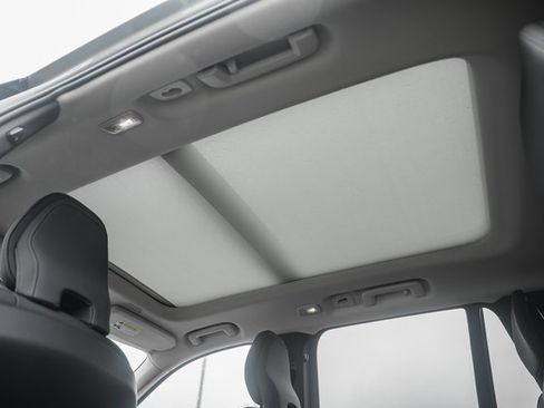 New 2026 Volvo XC90 B6 Plus w/ Protection Package Premier image 35