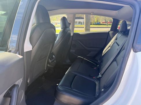 Used 2020 Tesla Model Y Performance image 9