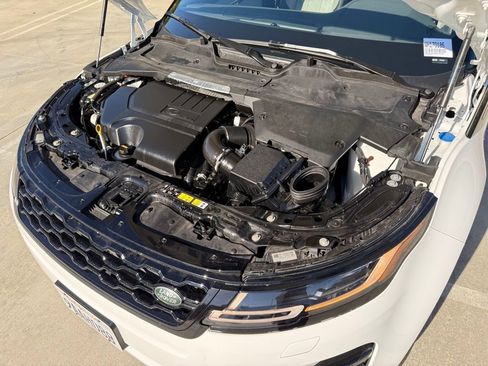 Used 2022 Land Rover Range Rover Evoque R-Dynamic SE image 6