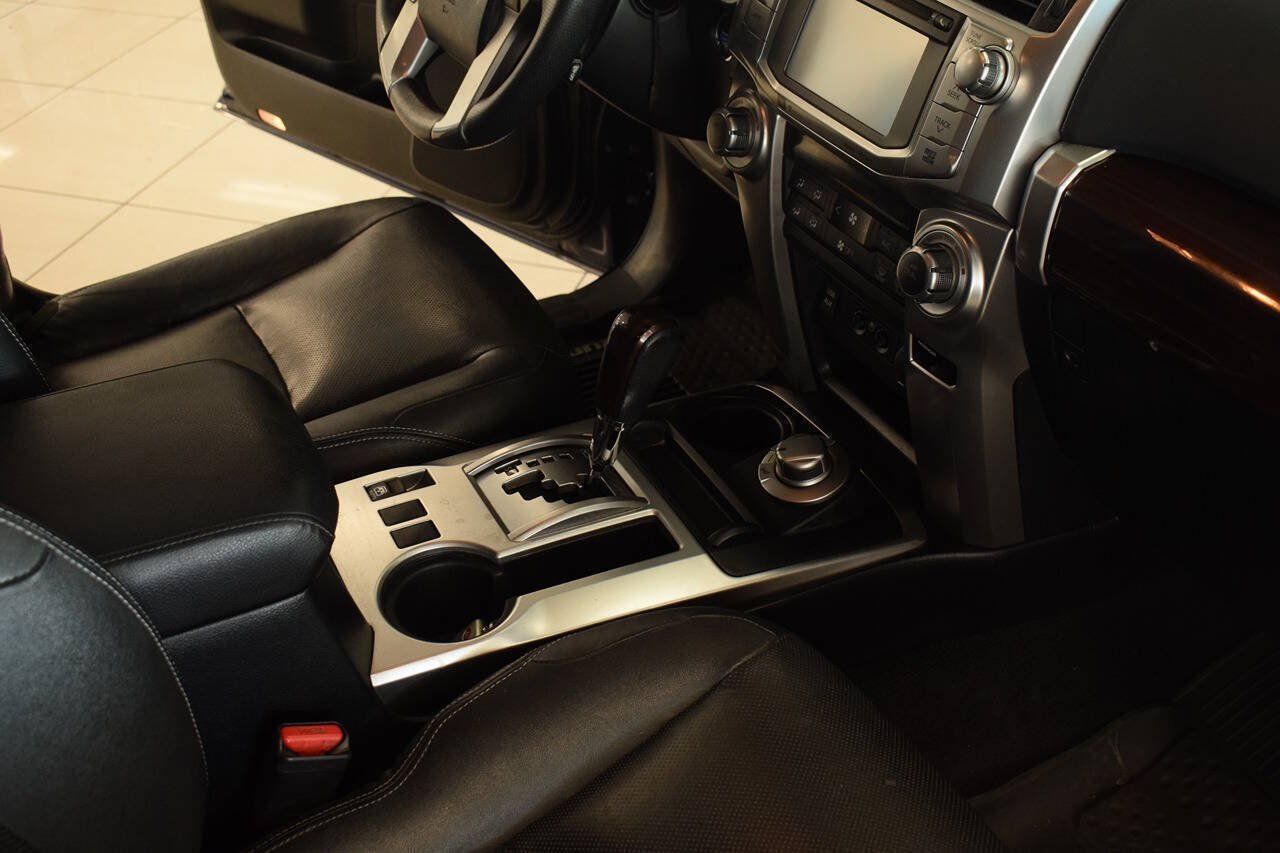 Used 2019 Toyota 4Runner Limited AWD/4WD image 25