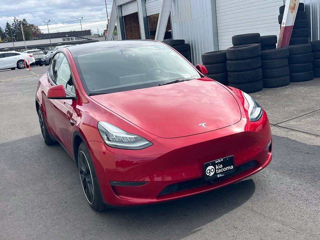 Used 2021 Tesla Model Y Long Range AWD/4WD image 5