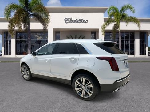 Certified 2024 Cadillac XT5 Premium Luxury w/ Technology Package FWD image 10