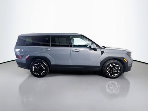 Used 2024 Hyundai Santa Fe SE FWD image 11