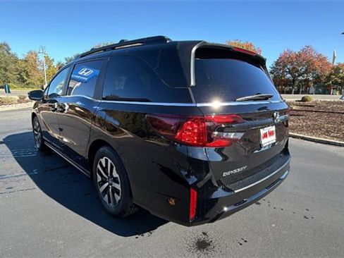 New 2026 Honda Odyssey EX-L image 6