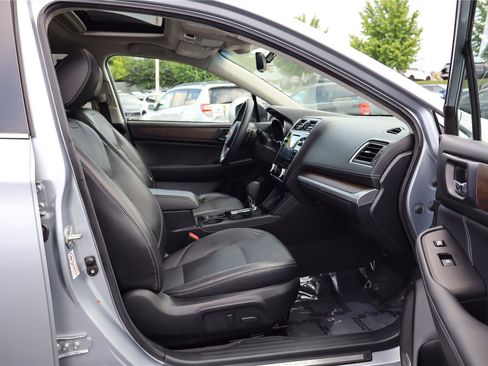 Used 2019 Subaru Outback 2.5i Limited AWD/4WD image 25