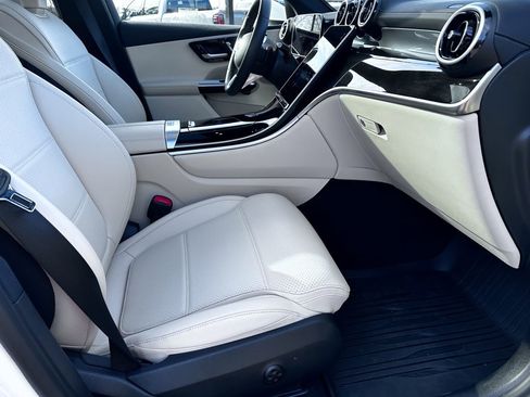 Certified 2025 Mercedes-Benz GLC 300 4MATIC image 37