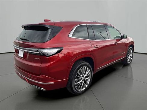 Used 2025 Buick Enclave Avenir w/ Super Cruise Package AWD/4WD image 5