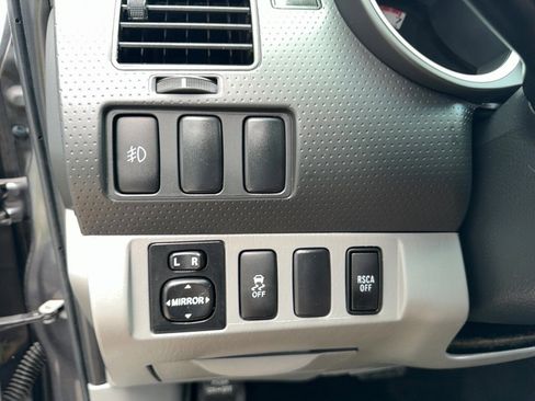 Used 2014 Toyota Tacoma 4x4 Double Cab w/ SR5 Package image 13