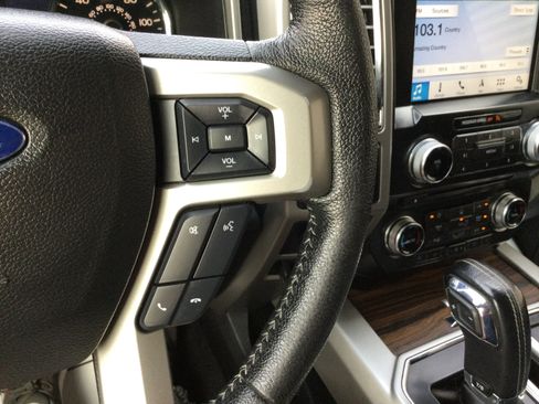 Used 2016 Ford F150 Lariat w/ Equipment Group 502A Luxury AWD/4WD image 15