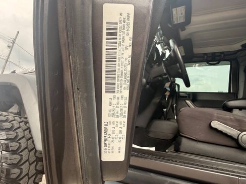 Used 2014 Jeep Wrangler Sport AWD/4WD image 50