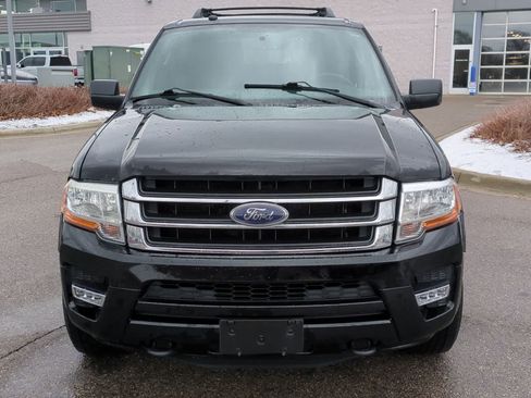 Used 2017 Ford Expedition XLT AWD/4WD image 3