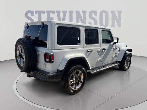 Used 2023 Jeep Wrangler Unlimited Sahara w/ Cold Weather Group AWD/4WD image 5
