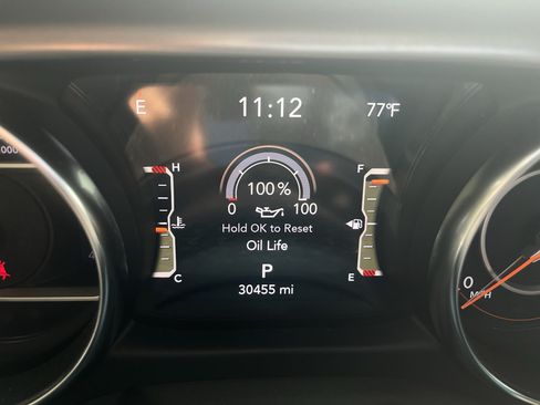 Used 2023 Jeep Gladiator Sport AWD/4WD image 11