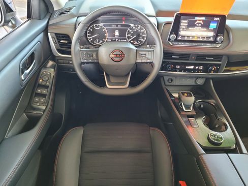 New 2026 Nissan Rogue SV image 8