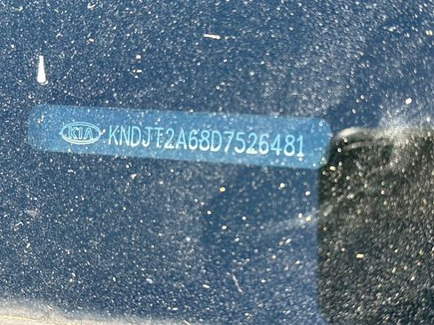 Used 2013 Kia Soul + w/ Audio Pkg FWD image 3