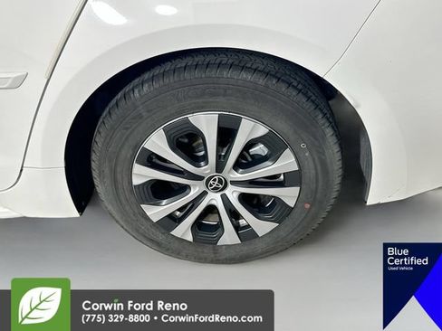 Used 2021 Toyota Corolla LE FWD image 35