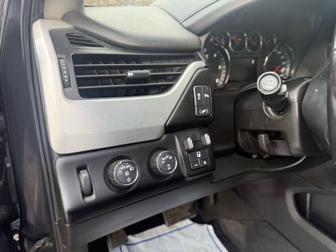 Used 2020 GMC Yukon SLE image 24