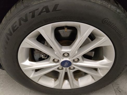 Used 2018 Ford Escape SE w/ SE Sync 3 Package image 31