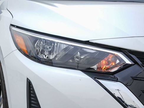 Used 2025 Nissan Sentra SV w/ All-Weather Package FWD image 4