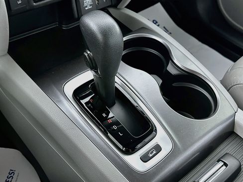 Used 2018 Honda Pilot EX-L image 16