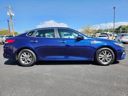 Used 2020 Kia Optima LX FWD image 2
