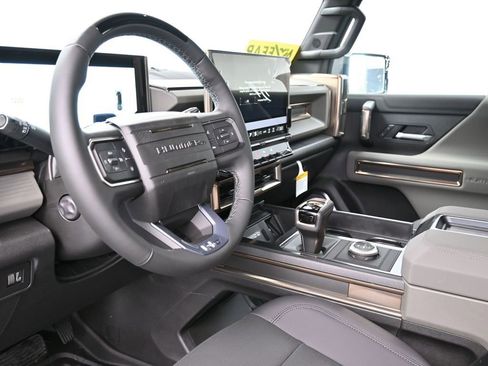 New 2025 GMC Hummer EV 2X w/ LPO, Sport Package image 20