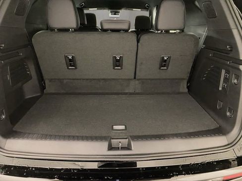 New 2026 Chevrolet Traverse High Country AWD/4WD image 25