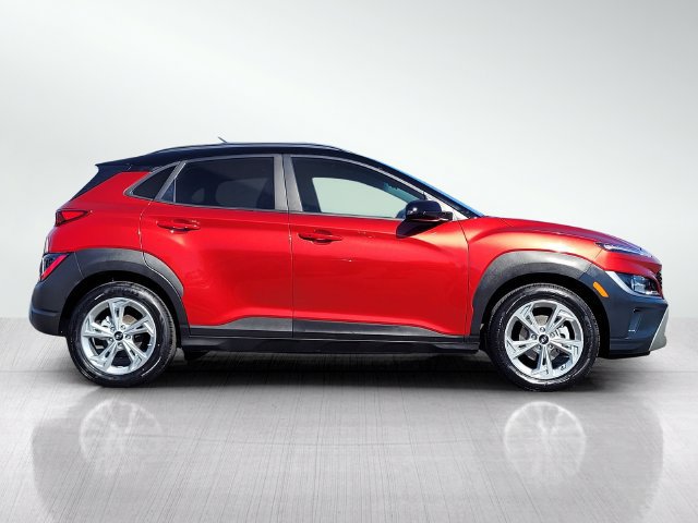 Used 2023 Hyundai Kona SEL FWD image 3