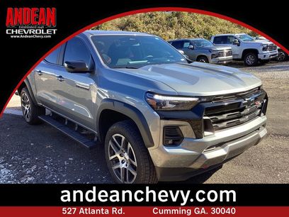 Used 2023 Chevrolet Colorado Z71 w/ Z71 Convenience Package 2