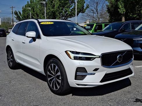 Certified 2023 Volvo XC60 B5 Core AWD/4WD image 1