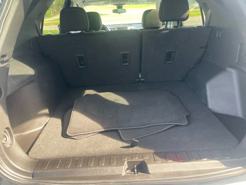 Used 2023 Chevrolet Equinox LT FWD image 25