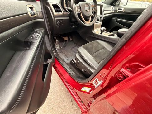 Used 2014 Jeep Grand Cherokee Altitude AWD/4WD image 11