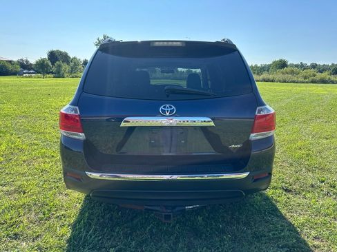 Used 2013 Toyota Highlander Limited AWD/4WD image 10
