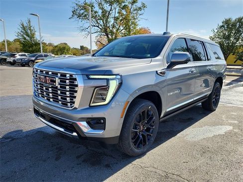 New 2026 GMC Yukon XL Denali image 8