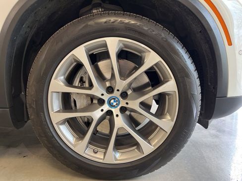 Used 2025 BMW X5 xDrive50e image 7