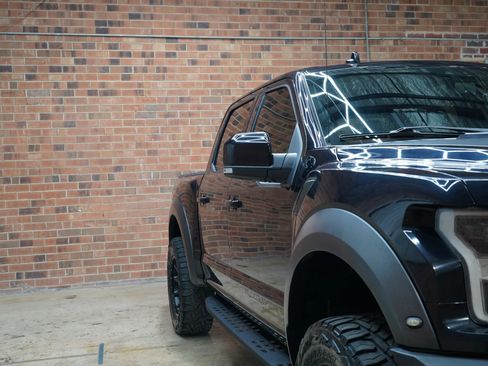 Used 2019 Ford F150 Raptor w/ Equipment Group 802A Luxury image 22