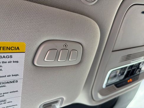 Used 2025 Lincoln Aviator AWD image 27