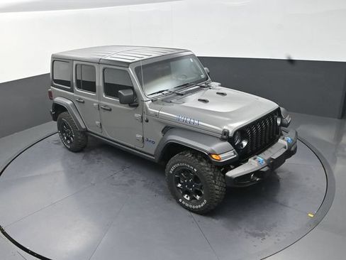 Used 2023 Jeep Wrangler Unlimited w/ Cold Weather Group AWD/4WD image 12