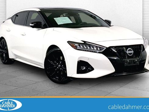Used 2023 Nissan Maxima SR image 1